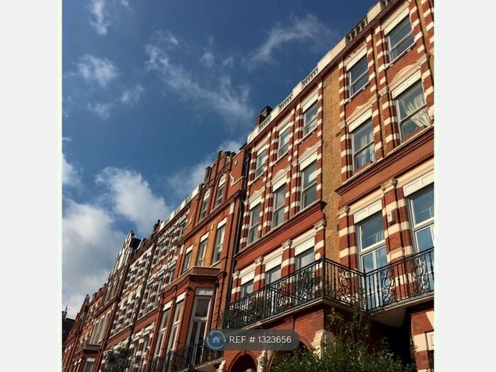 2 Bedroom Flat To Rent In Bramham Gardens, Kensington And Chelsea, London, SW5