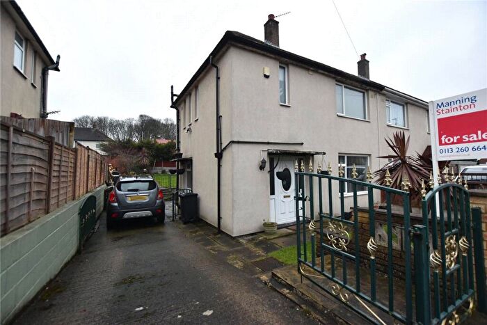 2 Bedroom Semi Detached House For Sale In Mill Green Place, Leeds, West Yorkshire, LS14