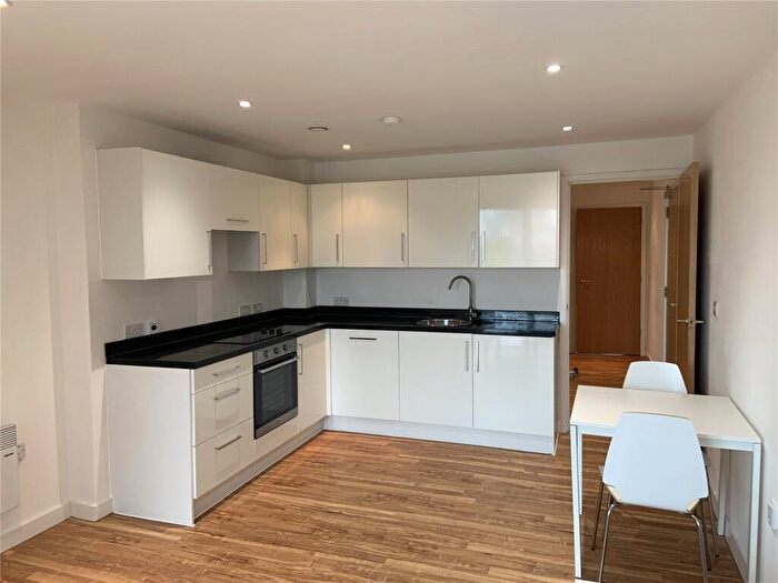 2 Bedroom Flat To Rent In The Exchange, Elmira Way, Salford, M5