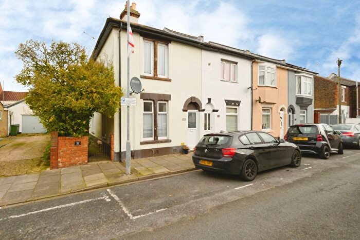 2 Bedroom Flat For Sale In Meyrick Road, Portsmouth, Hampshire, PO2