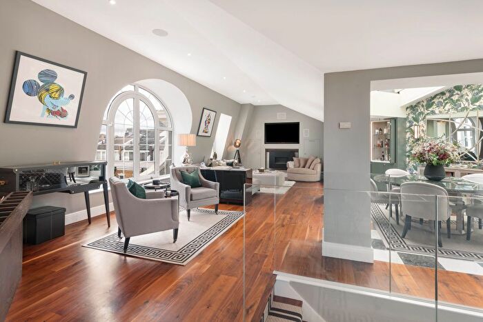 4 Bedroom Flat For Sale In Chelsea Harbour, London, SW10