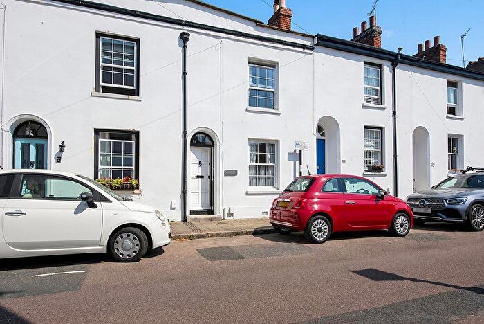 3 Bedroom Terraced House For Sale In Sussex Road, Southsea, PO5