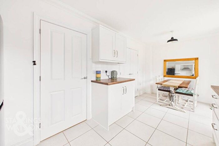 3 Bedroom Town House For Sale In Alec East Road, Blofield, Norwich, NR13