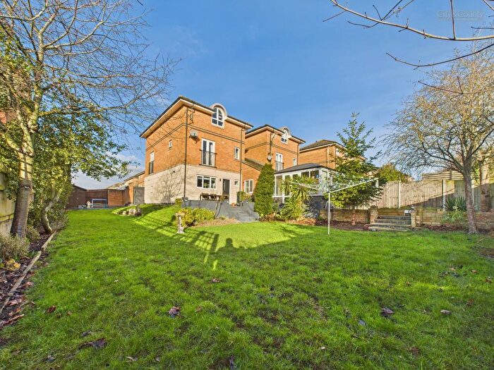 4 Bedroom Link Detached House For Sale In Stanton Square, Hampton Hargate, Peterborough, PE7