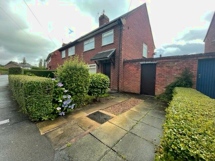 3 Bedroom Semi-Detached House To Rent In Kings Drive, Thingwall, Wirral, CH61