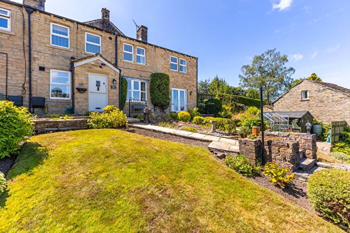 3 Bedroom Semi-Detached House For Sale In Sude Hill, New Mill, Holmfirth, HD9