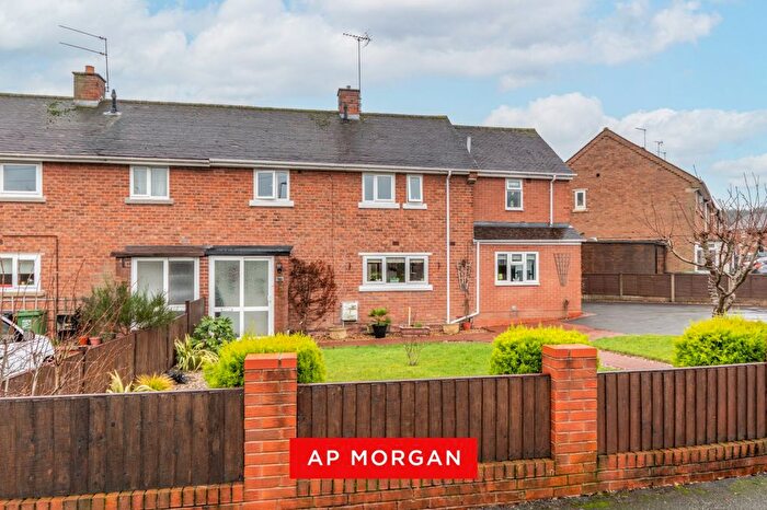 4 Bedroom Semi Detached House For Sale In Foxlydiate Crescent, Batchley, Redditch, B97