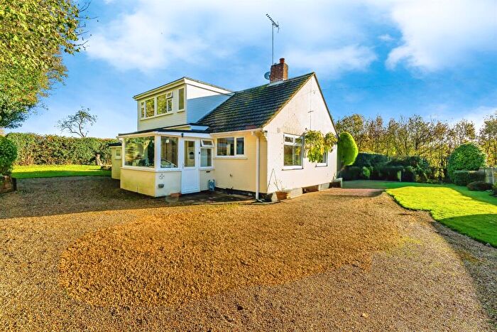 3 Bedroom Detached Bungalow For Sale In London Road, Felbridge, East Grinstead, RH19