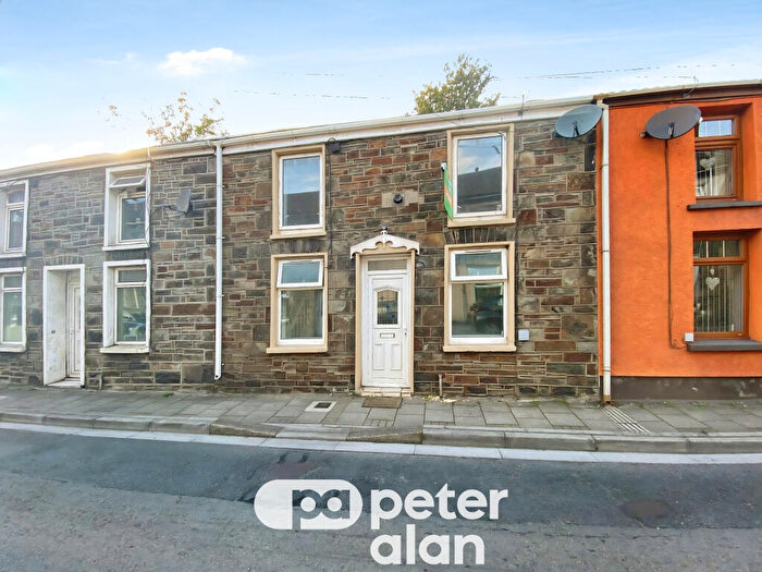 3 Bedroom House To Rent In Fforchaman Road, CF44