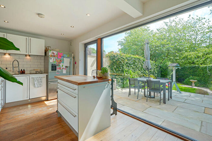 3 Bedroom Terraced House For Sale In Taptonville Head, Taptonville Road, Broomhill, S10