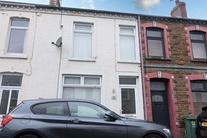 3 Bedroom Terraced House For Sale In Broad Street, Griffithstown, NP4