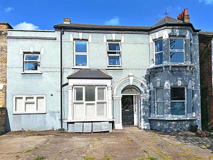 1 Bedroom Flat For Sale In Barry Road, London, SE22