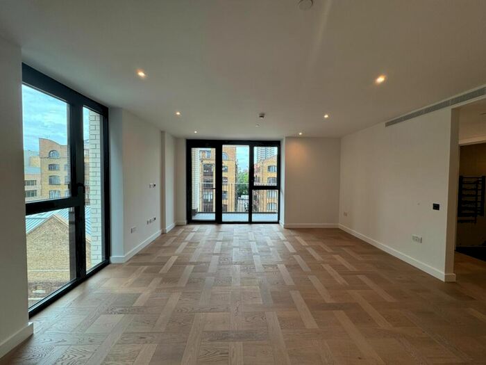 2 Bedroom Apartment To Rent In Merino Gardens, London, E1W