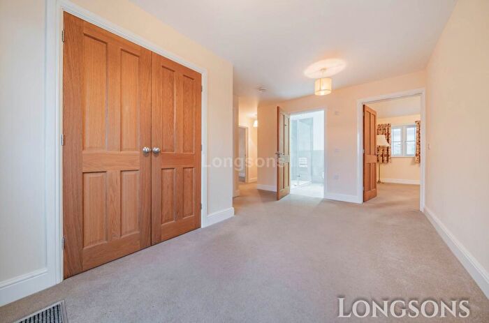 3 Bedroom Detached Bungalow For Sale In Saffron Close, Watton, IP25