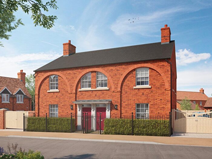 3 Bedroom Semi-Detached House For Sale In Ascots Green, Welwyn Garden City, AL7