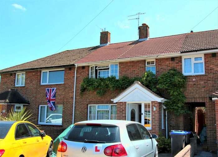 3 Bedroom Terraced House To Rent In Wiston Avenue, Worthing, BN14
