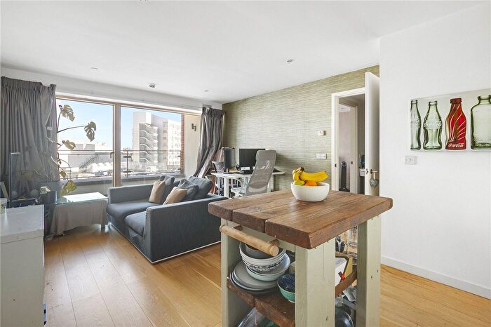 1 Bedroom Flat For Sale In Hardwicks Square, London, SW18