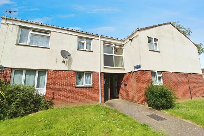 1 Bedroom Flat For Sale In Greystoke Road, Slough, SL2