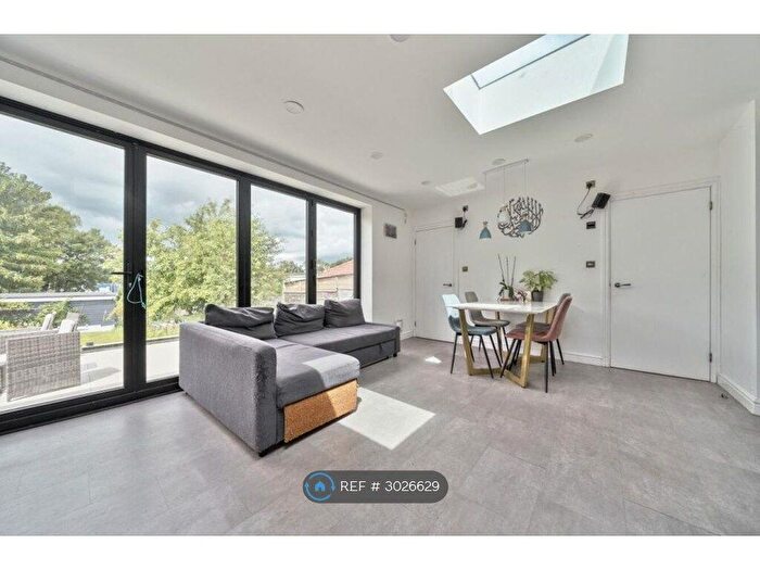 4 Bedroom Detached House To Rent In Main Road, Sevenoaks, TN14