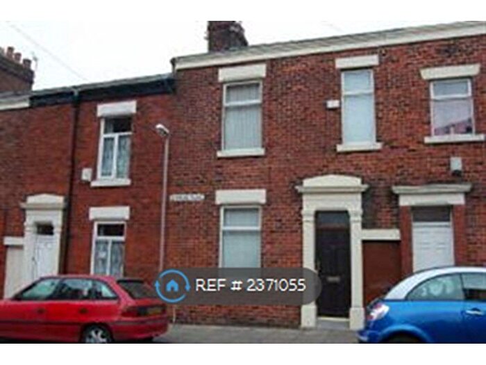 4 Bedroom Terraced House To Rent In Kenmure Place, Preston, PR1