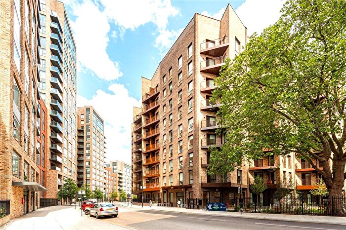 2 Bedroom Flat For Sale In Cherry Orchard Road, Croydon, CR0