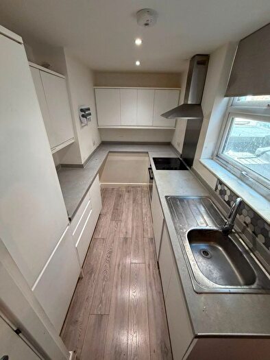 Studio To Rent In Postway Mews, Ilford, IG1