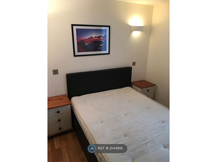 1 Bedroom Flat To Rent In St. Albans Road, Watford, WD24