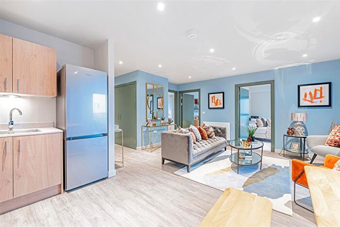 1 Bedroom Flat For Sale In Rutherford Way, Wembley Park, HA9