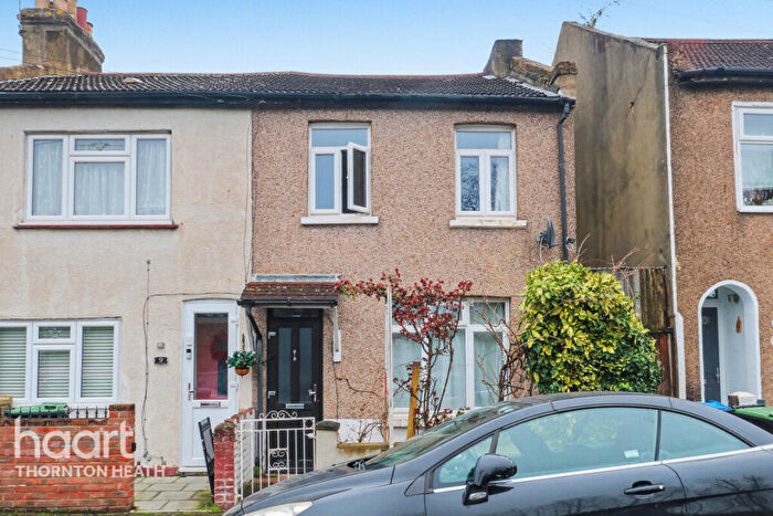 2 Bedroom End Of Terrace House For Sale In Elm Road, Thornton Heath, CR7