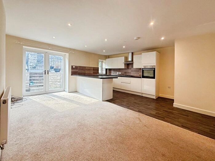 3 Bedroom Terraced House To Rent In Whalley Road, Clitheroe, BB7