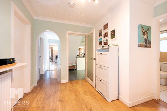 5 Bedroom Detached House For Sale In Highfield Drive, Ringwood, BH24