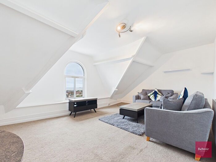 2 Bedroom Flat To Rent In Constitution Hill, Uplands, Swansea, SA1