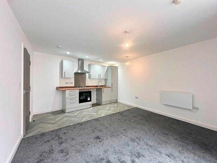 2 Bedroom Flat To Rent In Faraday Court, Conduit Street, Leicester, LE2