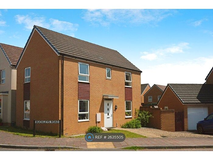 3 Bedroom Detached House To Rent In Buckleys Road, Patchway, Bristol, BS34