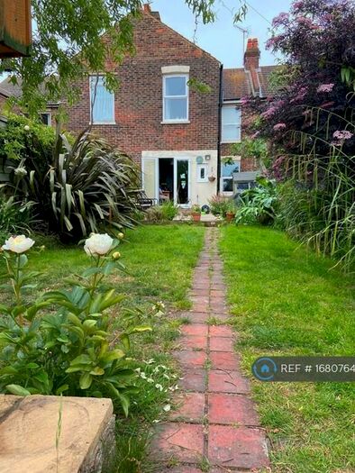 5 Bedroom Terraced House To Rent In Seaside., Eastbourne, BN22