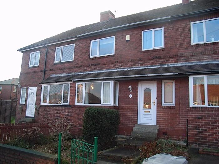 2 Bedroom Terraced House To Rent In Malin Road, Hanging Heaton, Dewsbury, WF12