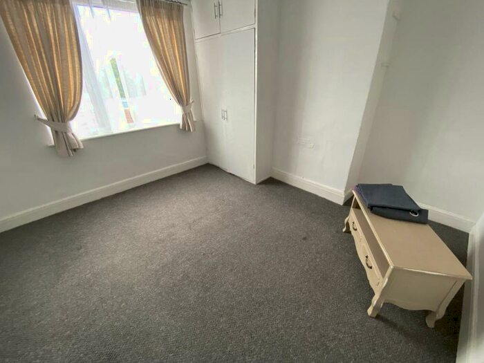 3 Bedroom Maisonette To Rent In Acacia Road, Staple Hill, Bristol, BS16