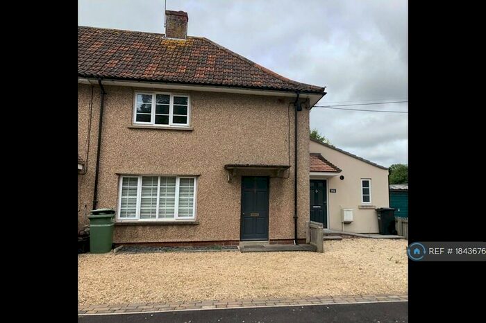 3 Bedroom Terraced House To Rent In Glanvill Road, Somerset, BA16