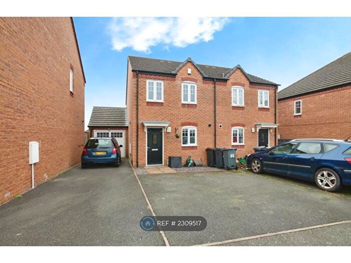 3 Bedroom Semi-Detached House To Rent In Bartley Crescent, Birmingham, B31