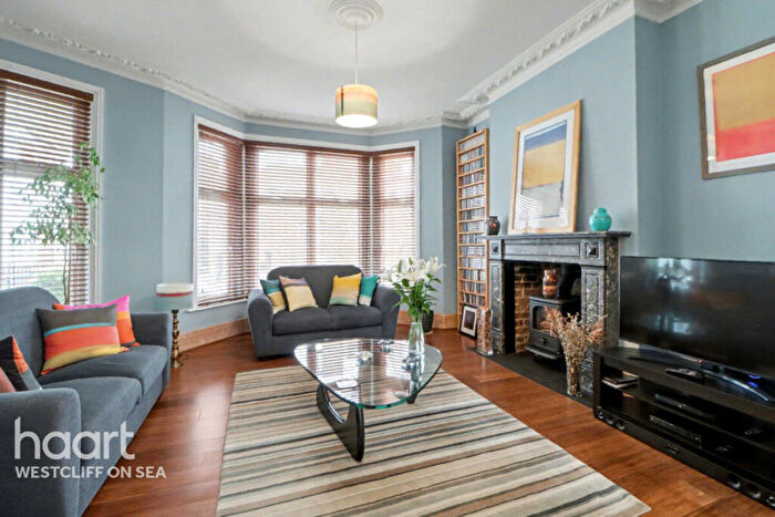 4 Bedroom Semi-Detached House For Sale In Palmerston Road, Westcliff-On-Sea, SS0