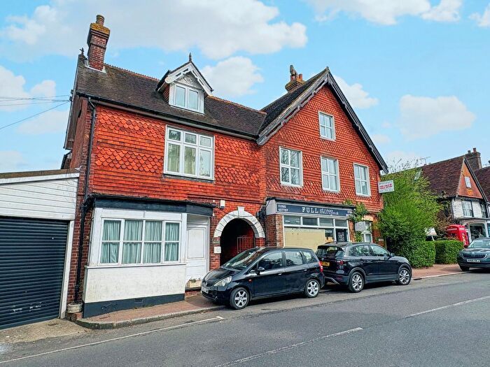 2 Bedroom Flat To Rent In Church Road, Crowborough, TN6