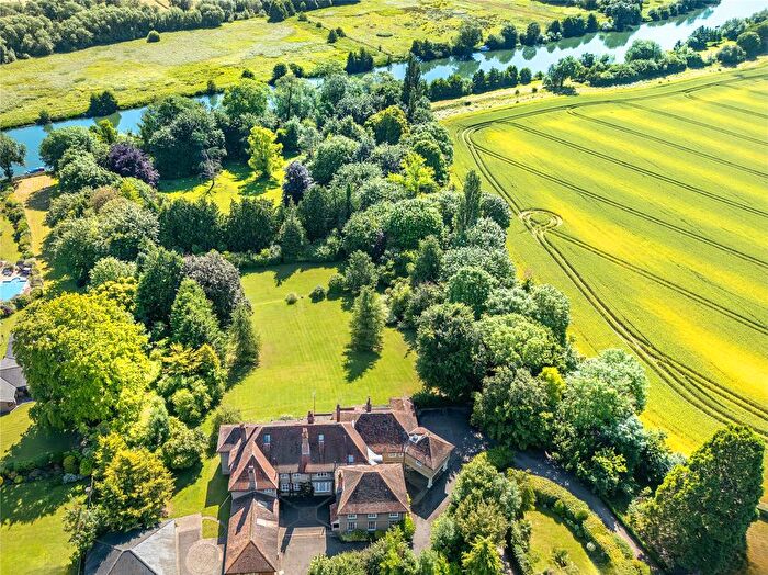 7 Bedroom Detached House For Sale In Moulsford, Wallingford, Oxfordshire, OX10