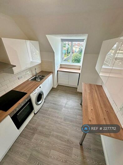 1 Bedroom Flat To Rent In Seafield Road, Bournemouth, BH6