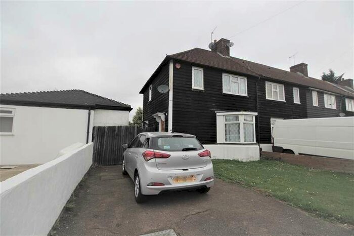 2 Bedroom House To Rent In Montrose Avenue, Edgware, HA8