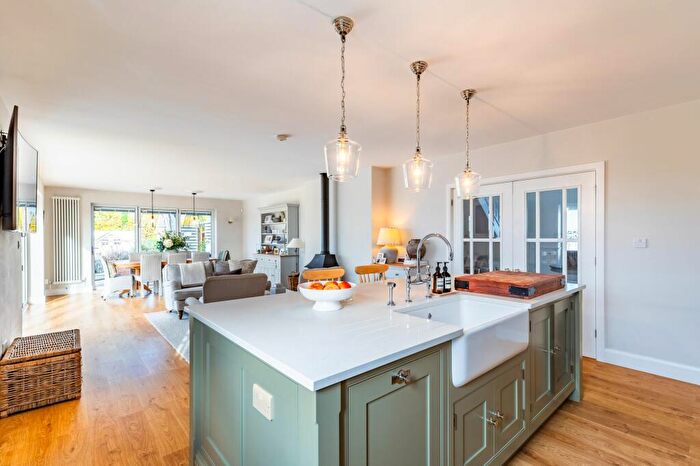 4 Bedroom Detached House For Sale In Meadow View House, Ravensden, Bedford, MK44