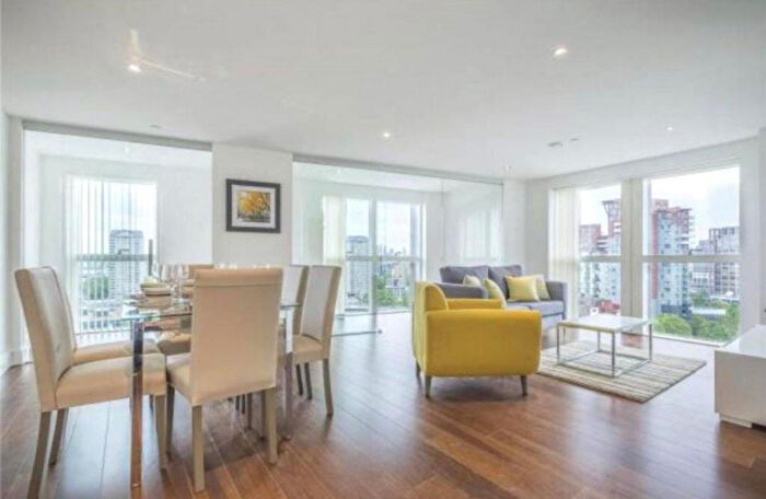 3 Bedroom Apartment For Sale In Talisman Tower, Canary Wharf, E14