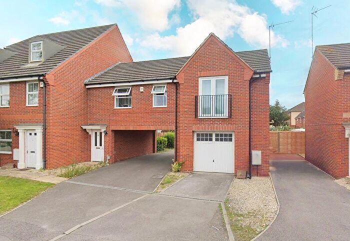 2 Bedroom Flat To Rent In Dovercourt Road, Cosham, PO6
