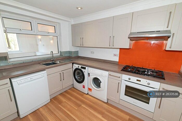 5 Bedroom Semi Detached House To Rent In Jermayns, Basildon, SS15