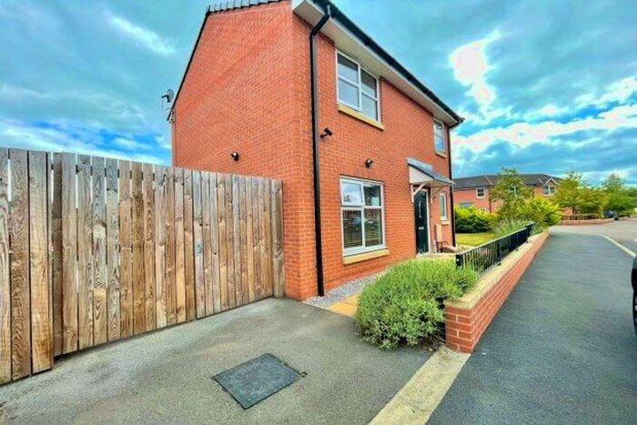 3 Bedroom Semi-Detached House To Rent In Woodpecker Road, Manchester, M21