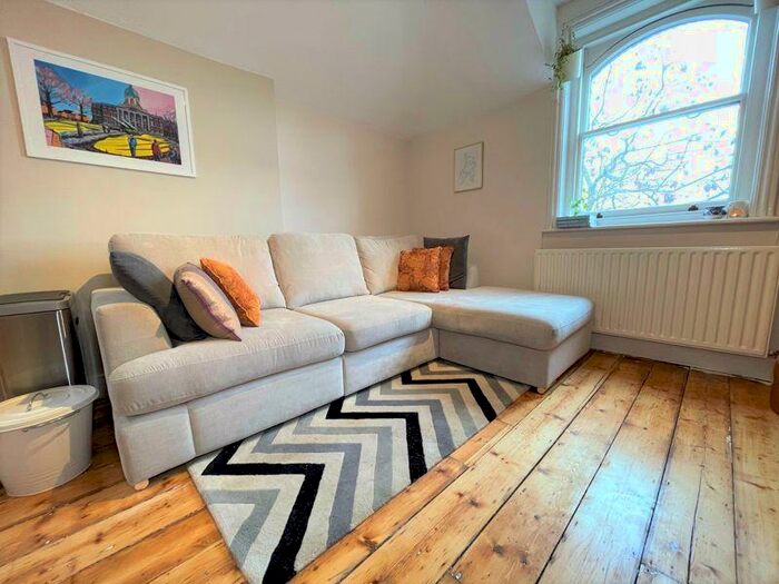 1 Bedroom Flat To Rent In Cedar House Thurlow Park Road Dulwich, SE21